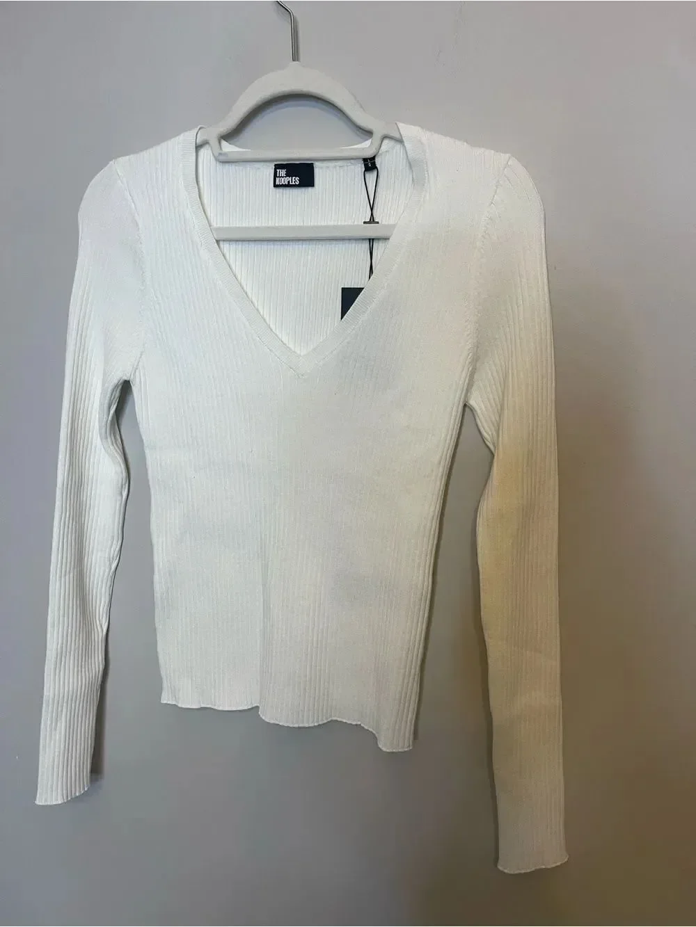 $215 The Kooples white V neck Knot sweater NWT LARGE